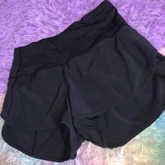 Lululemon shorts - Picture 2 of 7
